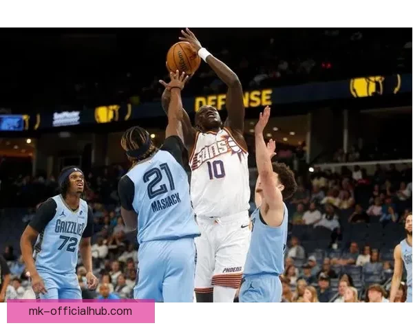 布克砍下36分引领太阳客场战胜灰熊 杰伦格林贡献21分6篮板吉莱斯皮双十